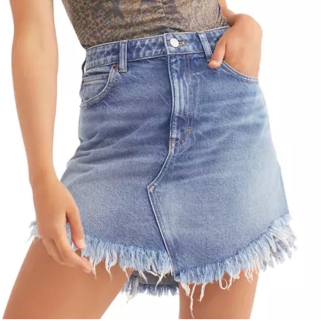 Free People We The Free - Sz 25 Indigo Blue Bailey Denim Frayed Mini Skirt